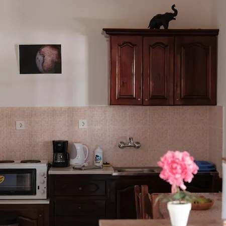 Serengeti Nap Comfy Aparthotel